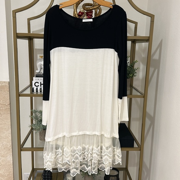 Black White Lace Trim Dress - Picture 3 of 8